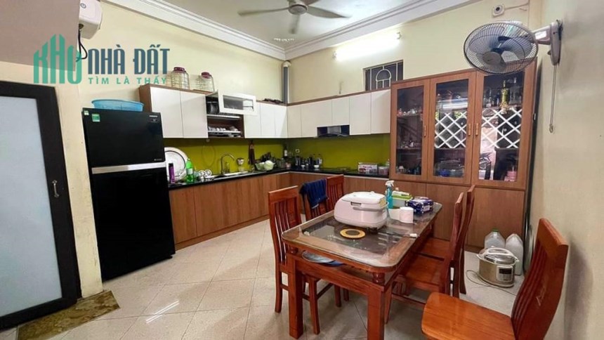 BÁN GẤP NHÀ MẶT NGÕ TRƯƠNG ĐỊNH. DT 49M 5T NGÕ THÔNG, KD, CHỈ 4 TỶ 850 TRIỆU