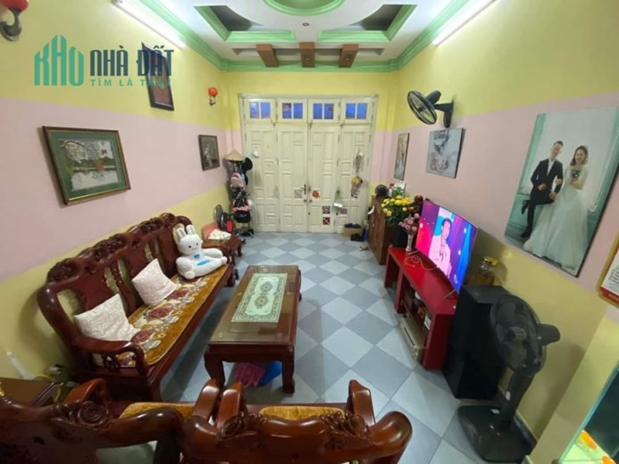 nhà ngã tư sở, ngay royal city - Phường Nhân Chính, Thanh Xuân cần bán gấp