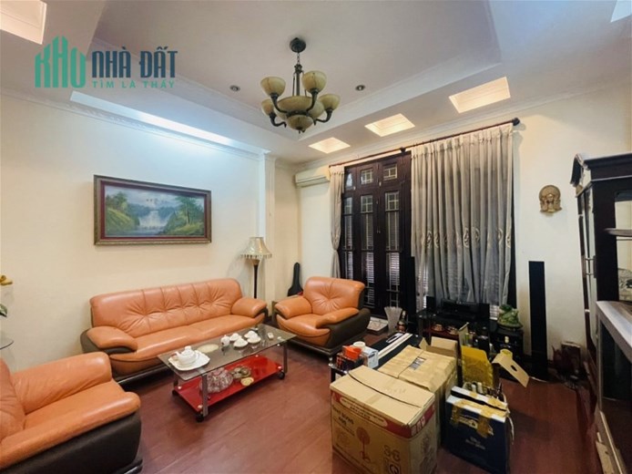 BÁN NHÀ 8 TẦNG, THANG MÁY, MT TO GARA Ô TÔ, KINH DOANH KHỦNG SÁT PHỐ TRẦN DUY HƯNG.