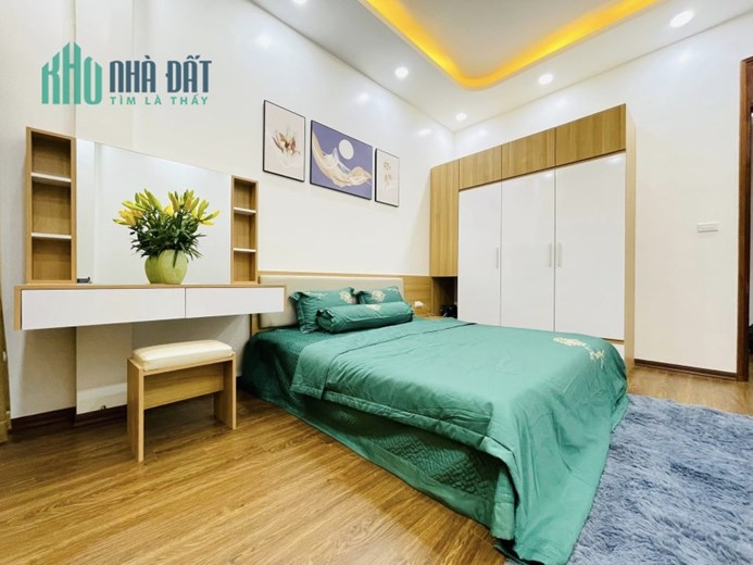NHÀ PHỐ THỤY KHUÊ TÂY HỒ  DT: 55M2 5 TẦNG MT4.7M  4 PHÒNG NGỦ GIÁ: 6.25 TỶ  QUẬN TÂY HỒ + FUN NỘI