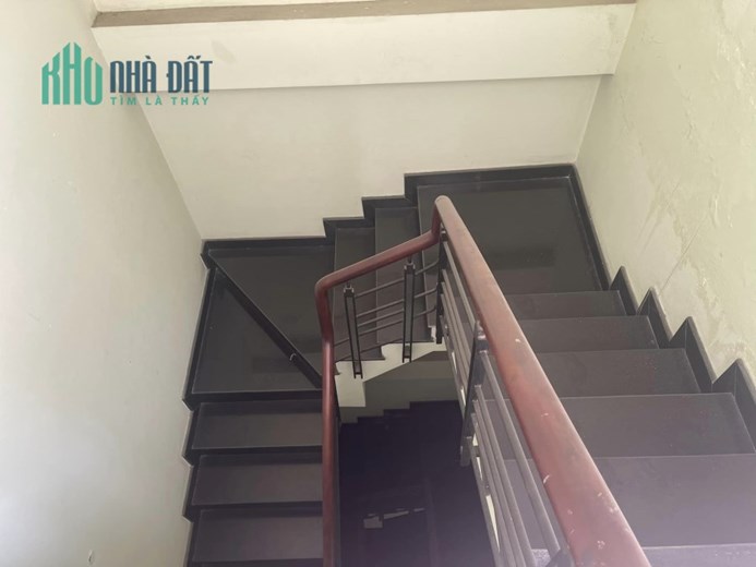 Ngộp ngân hàng, bán nhanh nhà HXH Phạm Văn Hai, 70m2, 3 tầng, chỉ 8 tỷ 500