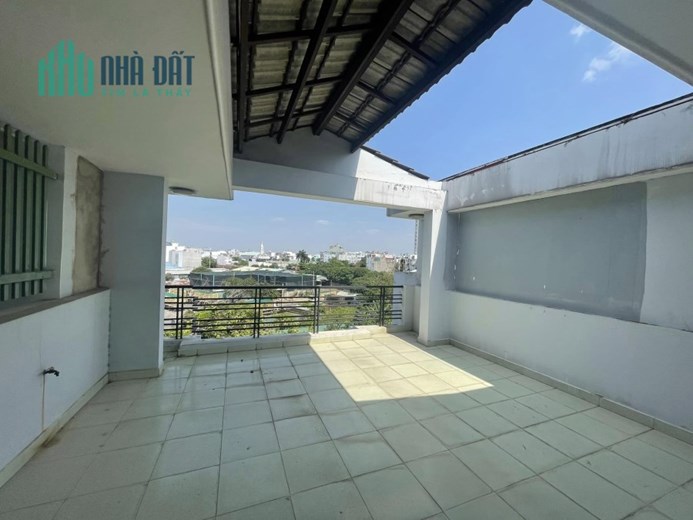 Ngộp ngân hàng, bán nhanh nhà HXH Phạm Văn Hai, 70m2, 3 tầng, chỉ 8 tỷ 500