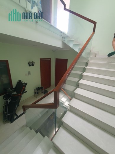 BÁN NHÀ TÂN SƠN NHÌ 6M X 22M HẺM NHỰA 10M KINH DOANH ĐỈNH ĐANG  CHO THUÊ 25 TRIỆU THÁNG SỔ NỞ HẬU