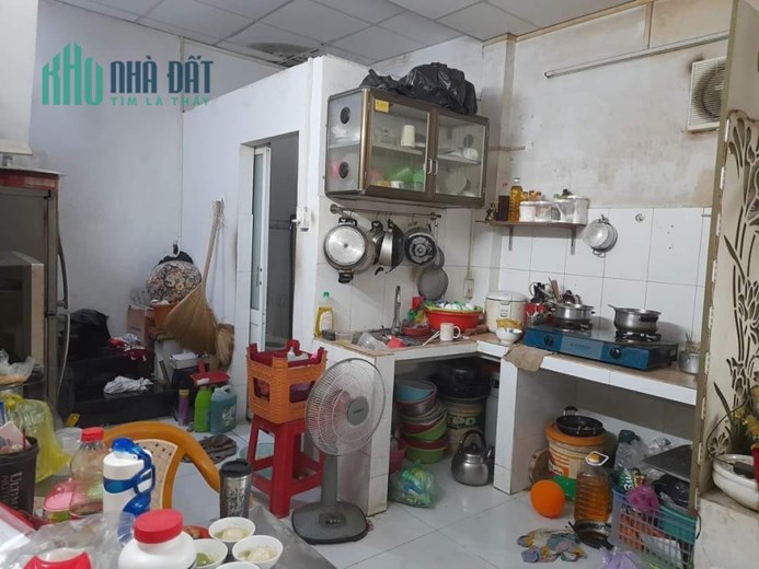 Nhà Âu cơ hẻm xe hơi tới cửa Quận 11  phường 14  2 tầng  3PN  3 WC Chỉ: 2.7 tỷ