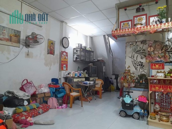 Nhà Âu cơ hẻm xe hơi tới cửa Quận 11  phường 14  2 tầng  3PN  3 WC Chỉ: 2.7 tỷ