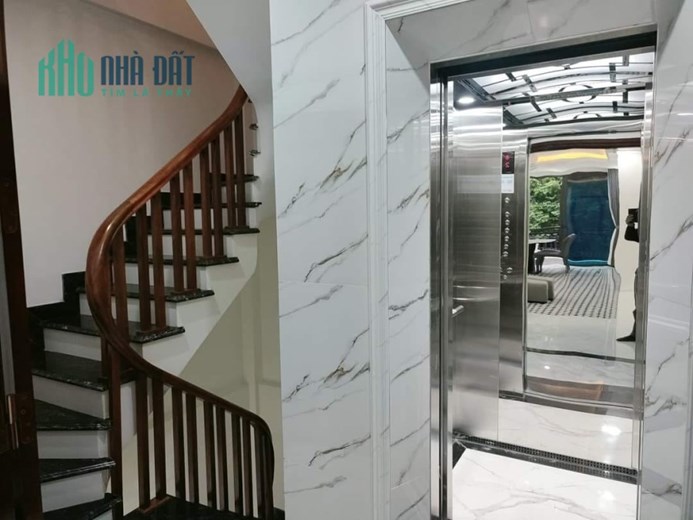 Vị trí đẹp! Bán nhà Hoàng Cầu, Đống Đa. 2 THOÁNG, GẦN HỒ, KD, OTO, TM. 96M2*7T, mt rộng, giá tốt