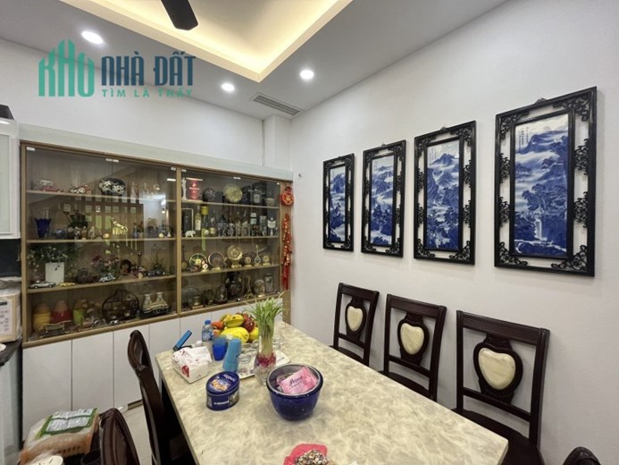 Bán nhà 3 tầng Ngọc Thụy,Long Biên 49m2 ,Mt4m ,oto,kinh doanh hơn 5tỷ