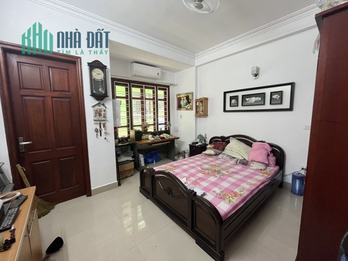 Bán nhà 3 tầng Ngọc Thụy,Long Biên 49m2 ,Mt4m ,oto,kinh doanh hơn 5tỷ