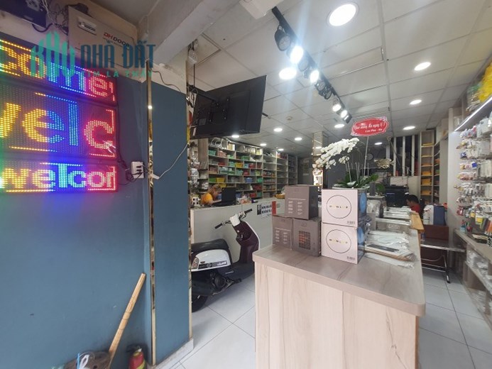 BÁN NHÀ MẶT TIỀN 100M2 NGANG 6M 3 TẦNG KINH DOANH SIÊU ĐỈNH NGỢP BANK HOÀNG VĂN THỤ 17.5 TỶ.