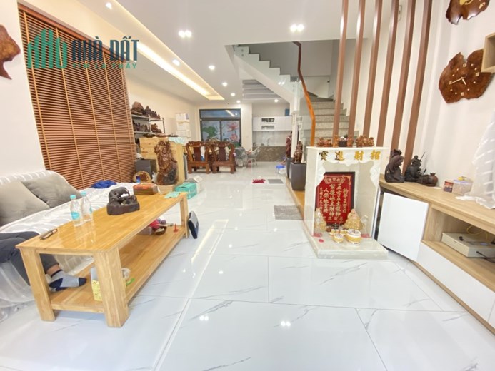 Hẻm 8M đường NGUYỄN QUÝ YÊM, AN LẠC, NGANG 6m, 90m2, 4 Tầng Mới, giá 8,x tỷ.