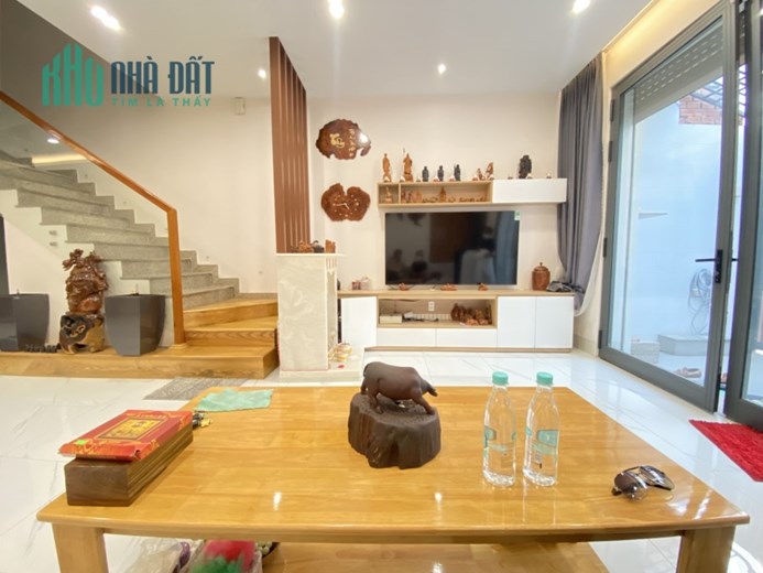 Hẻm 8M đường NGUYỄN QUÝ YÊM, AN LẠC, NGANG 6m, 90m2, 4 Tầng Mới, giá 8,x tỷ.