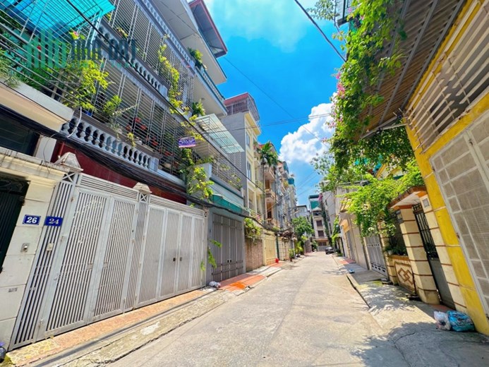 PHÙNG CHÍ KIÊN 54M 3T MT4M GIÁ CHỈ 11 TỶ 2