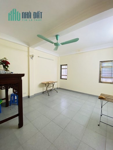 BÁN NHÀ THỔ QUAN, 30m2x 4T, MT4.2m, Ô TÔ ĐỖ CỔNG, LÔ GÓC, KINH DOANH, CHỈ NHỈNH 3 TỶ