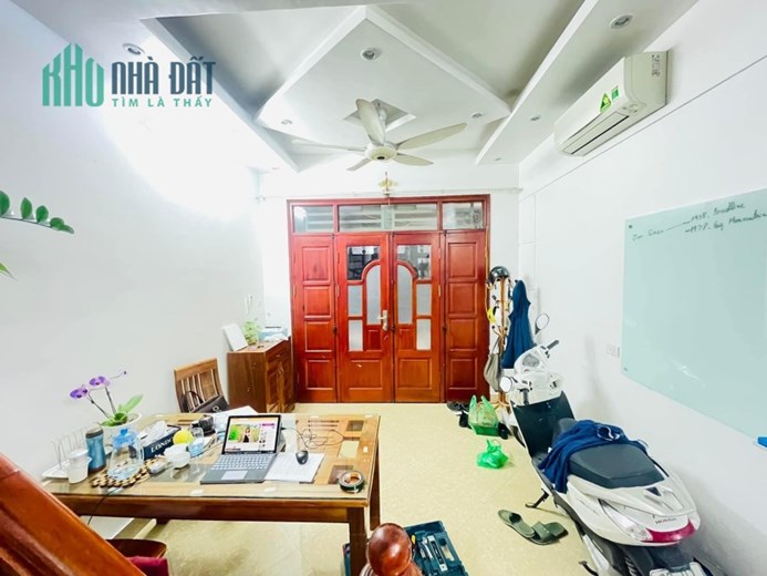 Nhà nhà 36m, 4 tầng, 4PN phố Bạch Mai, HBT, ngõ to, giá tốt