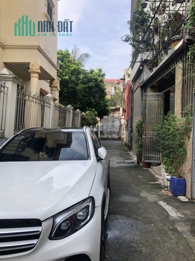 Bán đât phố Tư Đình, lô góc, ô tô, 35 m2, MT 5,4 m, chỉ 2,95 tỷ.