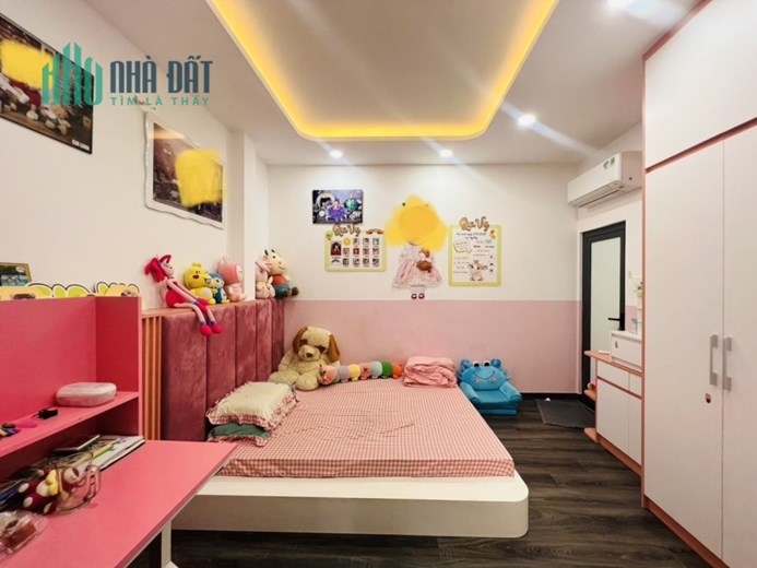 Bán gấp nhà sát MT  ngay Tân hương quận Tân Phú 7 x 10-3T- BTCT  nhỉnh 6 tỷ TL