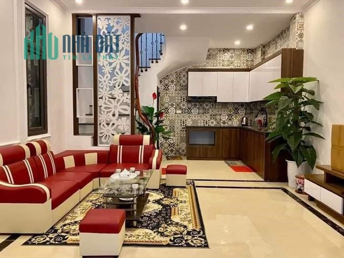 GIA ĐÌNH BÁN NHÀ GẦN TRƯỜNG ĐẠI HỌC BÁCH KHOA HAI BÀ TRƯNG DT:35M2 5 TẦNG 3 NGỦ MT:4.5M GIÁ: 4.35TỶ