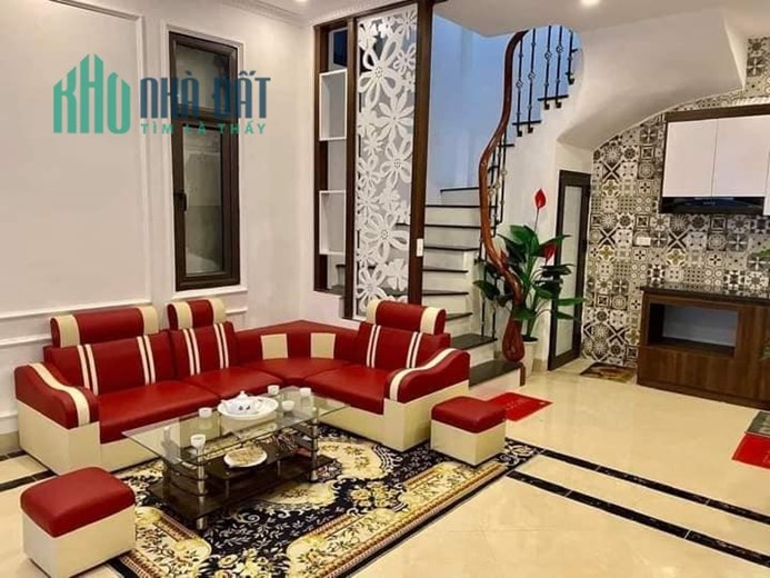 GIA ĐÌNH BÁN NHÀ GẦN TRƯỜNG ĐẠI HỌC BÁCH KHOA HAI BÀ TRƯNG DT:35M2 5 TẦNG 3 NGỦ MT:4.5M GIÁ: 4.35TỶ