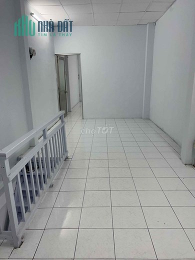 CHO THUÊ NHÀ NGUYÊN CĂN MỚI SƠN SỬA CÓ CỬA TRƯỚC, CỬA HẬU TRUNG TÂM PHƯỜNG 11, QUẬN 10