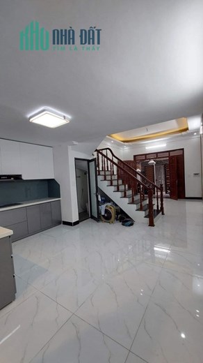 BÁN NHÀ THỔ QUAN, 33m2x 4T, MT4.2m, Ô TÔ ĐỖ CỔNG, LÔ GÓC, KINH DOANH, CHỈ NHỈNH 3 TỶ