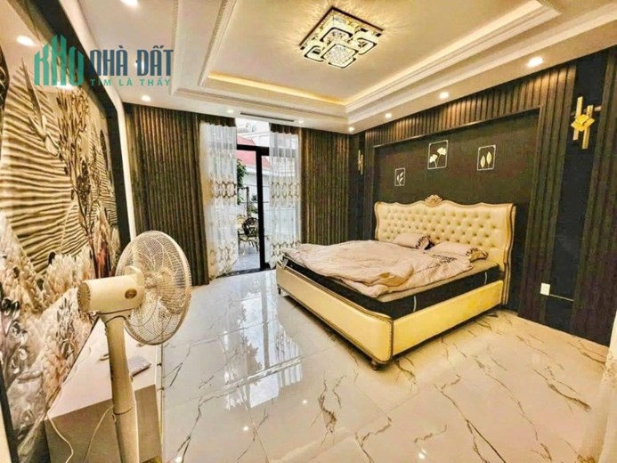 NGUYỄN KHUYẾN, VĂN QUÁN, Ô TÔ ĐỖ CỬA, NHỈNH 6 TỶ