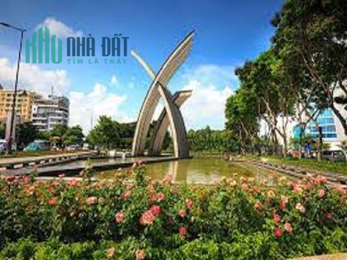 Bán nhà HXH hạ chào 2.4 tỷ, Hoàng Văn Thụ, P4, Tân Bình, 68m2, 2 tầng, giá rẻ.
