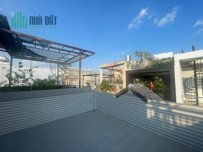 NHÀ ĐẸP PHÚ NHUẬN 4X15  -  NHÀ 4 TẦNG - ÔTÔ VÀO NHÀ - GIÁP QUẬN 3