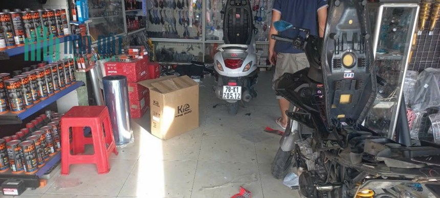 CHÍNH CHỦ CẦN SANG NHƯỢNG LẠI MẶT BẰNG DÁN KEO XE DECAL MẶT ĐƯỜNG ĐT 742 GẦN CHỢ PHÚ CHÁNH