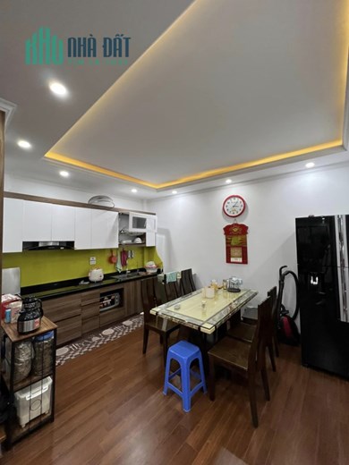 Bán nhà Cát Linh, ngõ nông, rộng, ô tô gần, 2 thoáng,nhà đẹp, 38m, 3.95 tỷ