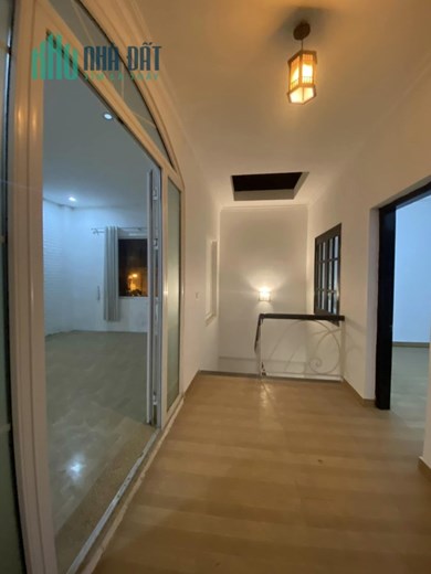 Bán nhà mặt Phố Tô Ngọc Vân 191m², 2.5 tầng, MT 10m, giá 46.5 tỷ Tây Hồ. Mua liên hệ: O94lO7l689