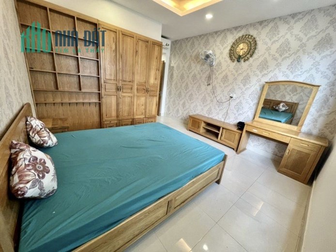 Bán Nhà Riêng 56m2 3Tầng HXH đường Trường Chinh  Quận Tân Phú Nhỉnh 6TỶ.