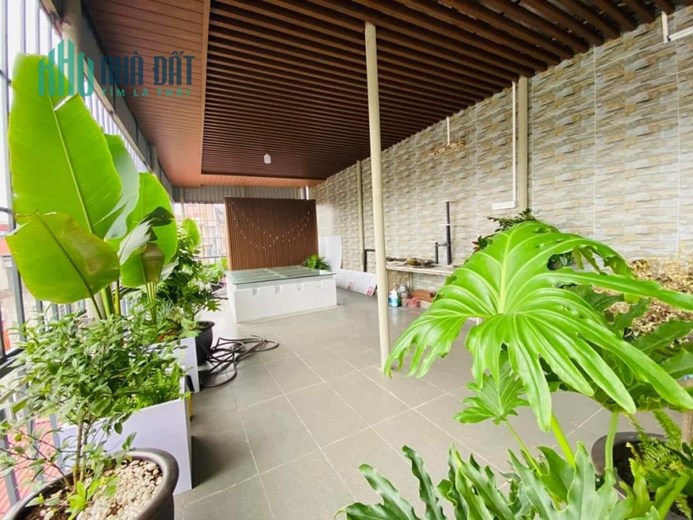 Bán nhà ngõ 84 Nhân Hoà 46m x 6 tầng, mt: 3.6m, nhà đẹp, tặng nội thất