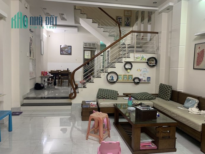 Bán nhà 2 tầng mặt tiền, phường Hòa Thọ Đông, quận Cẩm Lệ. Diện tích 100 m2. Giá 4.45 tỷ.
 Lh