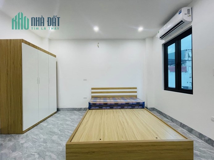 Tòa nhà căn hộ phố Ngọc Hà 10 P khép kín full nội thất 6T thang máy Dt 60tr / tháng