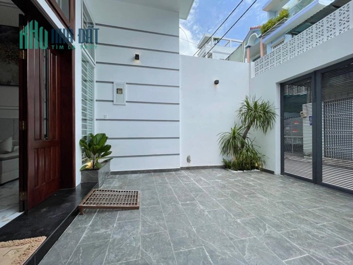 Bán nhà Bùi Quang Là phường 12 Q.G.Vấp, 3 tầng, Đường 4m, giá giảm còn 8 tỷ