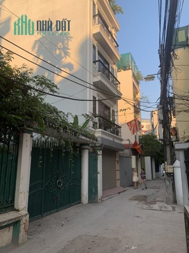 nhà đẹp lô góc Nguyễn Văn Cừ, 65m x 5tầng, gara, ô chờ thang máy