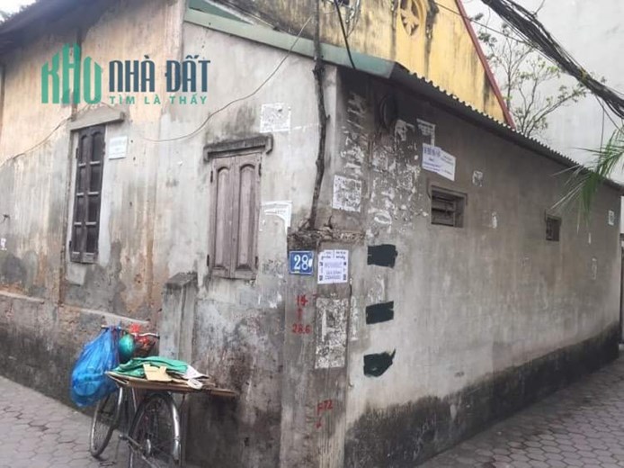 Chính chủ cho thuê nhà và sân tại 28/583 Phố Vũ Tông Phan, Phường Khương Trung, Thanh Xuân, Hà Nội.