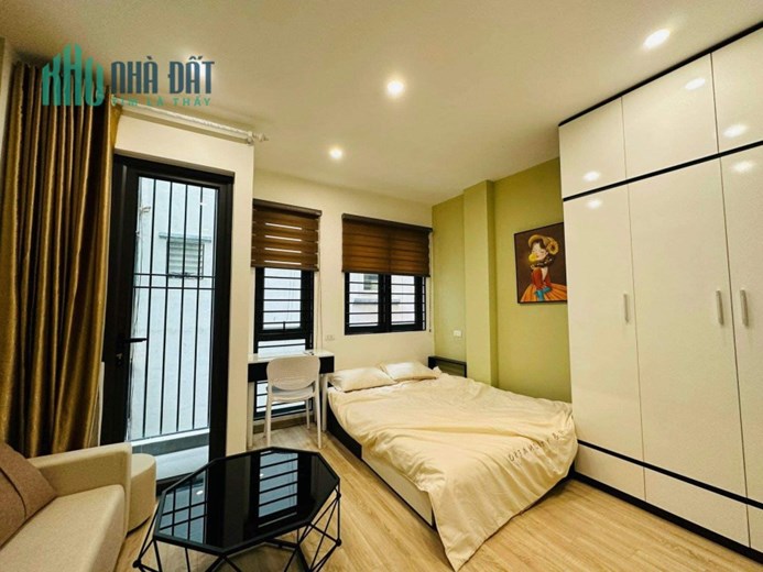 Tòa nhà căn hộ Trần Thái Tông Cầu Giấy Gara ô to 8T thang máy 20P khép kín full nội thất DT 130tr /