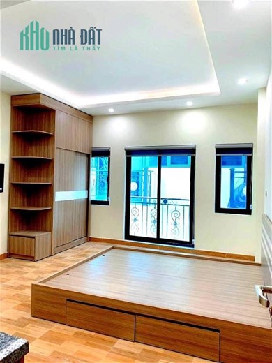 Tòa nhà căn hộ Hoàng Quốc Viêt Cầu Giấy 28 căn hộ full nội thất 8T thang máy Gara ô tô