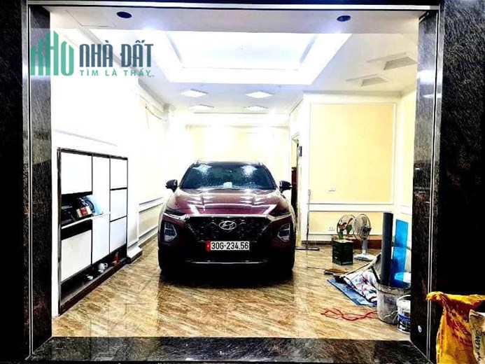 Tòa nhà căn hộ Hoàng Quốc Viêt Cầu Giấy 28 căn hộ full nội thất 8T thang máy Gara ô tô