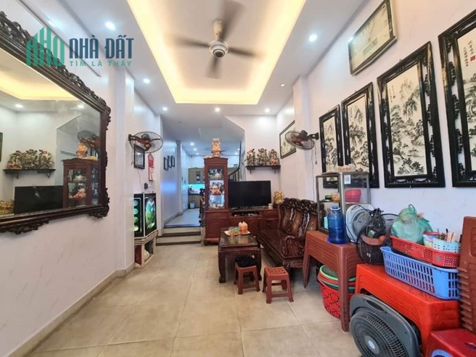 Bán nhanh nhà chính chủ KV ĐỀN LỪ phường Hoàng Văn Thụ. DT 45m × 5 Tầng chỉ 4 tỷ 450 triệu