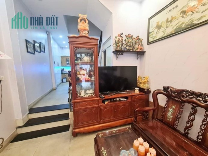 Bán nhanh nhà chính chủ KV ĐỀN LỪ phường Hoàng Văn Thụ. DT 45m × 5 Tầng chỉ 4 tỷ 450 triệu