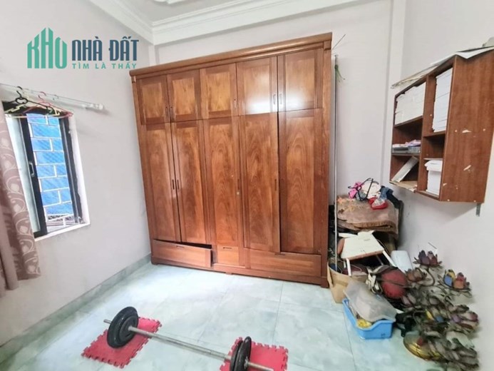 Bán nhanh nhà chính chủ KV ĐỀN LỪ phường Hoàng Văn Thụ. DT 45m × 5 Tầng chỉ 4 tỷ 450 triệu