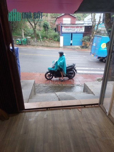 Cho thuê mặt bằng nhỏ như hình Địa chỉ: 161 Phù Đổng Thiên Vương ,phường 8, Đà Lạt