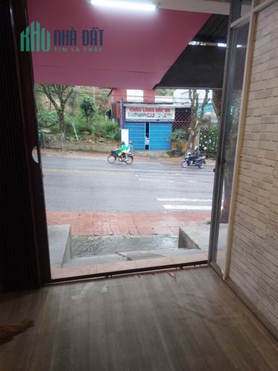 Cho thuê mặt bằng nhỏ như hình Địa chỉ: 161 Phù Đổng Thiên Vương ,phường 8, Đà Lạt