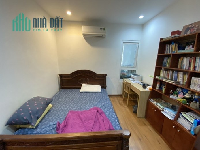 Bán Căn hộ Tháp B Chung cư Xuân Thủy, Cầu Giấy. 109m2, T9, giá 4 tỷ 85