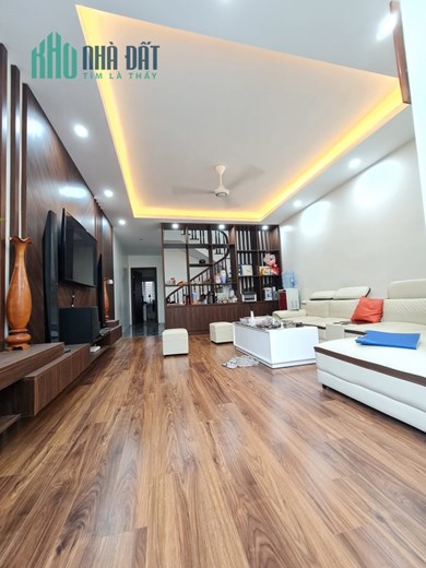 Bán nhà Tôn Đức Thắng, Kinh doanh, Ngõ 3M, 20m ra phố, 45m2 6T MT5m, giá 7 tỷ