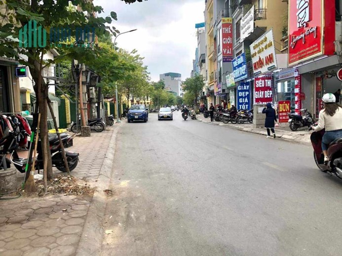 Bán nhà riêng Chợ ThịTrấn Văn Điển, 40m, 5 tầng