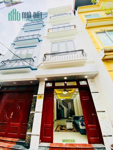 Bán nhà riêng Chợ ThịTrấn Văn Điển, 40m, 5 tầng