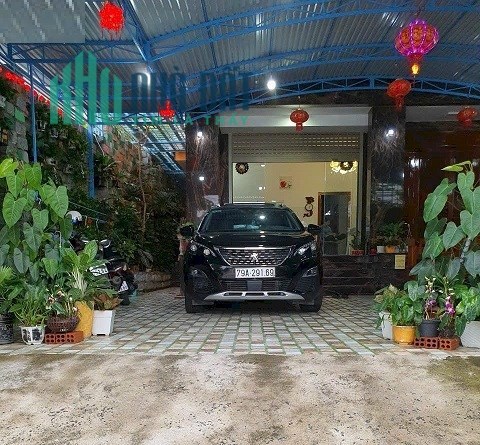 Chính chủ bán nhà mặt đường xã Phước Đồng, TP.Nha Trang; 9,3 tỷ; 0782596622